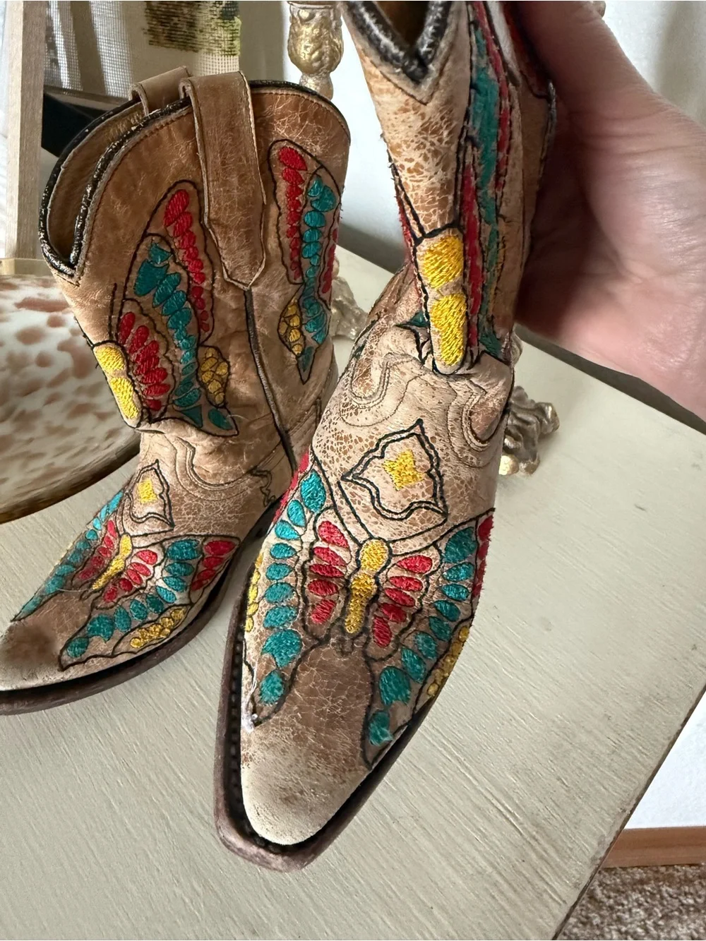Brown Embroidered Western Cowboy Boots - Multicolor Accent